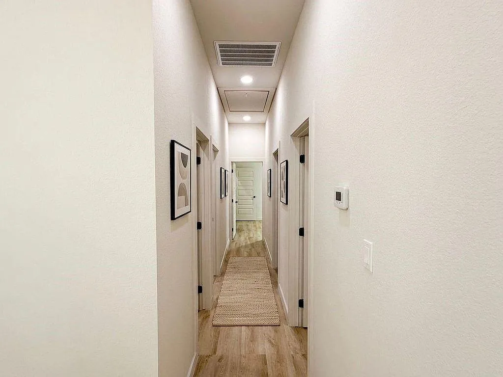 3 bed, 2.0 bath, $1,800 — Photo 4