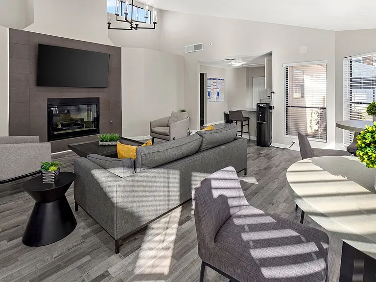 Jade Ridge Apartments — Photo 14