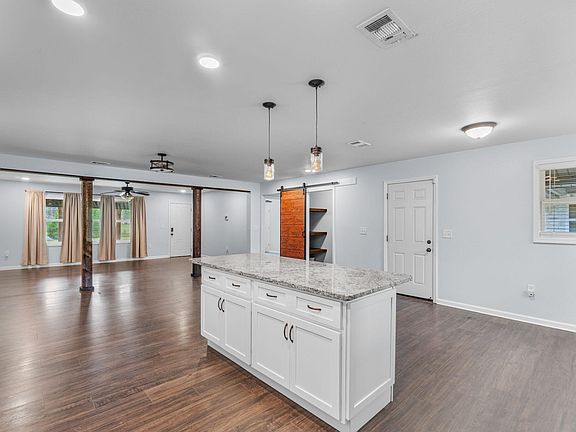 5th image of 4962 Antioch Rd