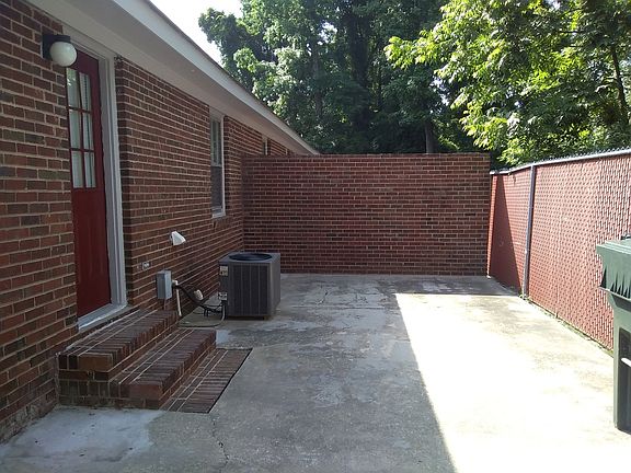 3rd image of 221 Homer St APT A