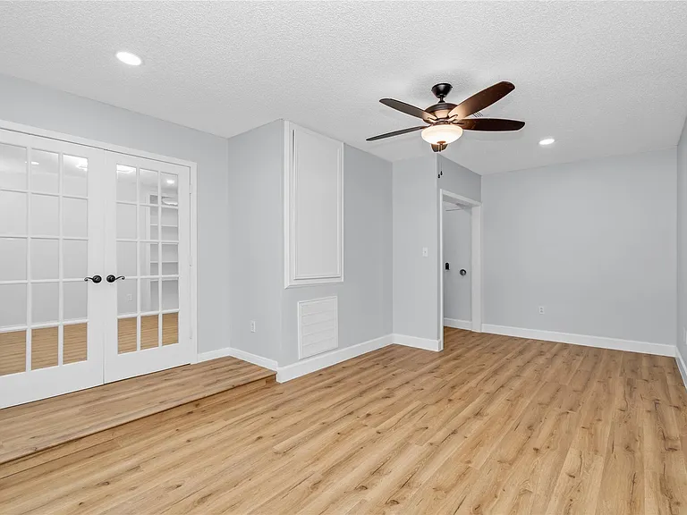 11018 Long Gate Dr — Photo 15