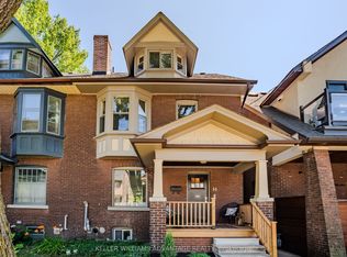 3 Columbine Ave, Toronto, ON M4L 1P2