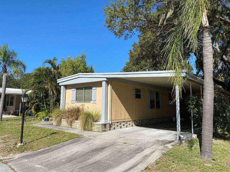 1st image of 2877 Hillcrest Dr