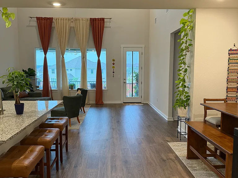 416 Barton Run Dr — Photo 5