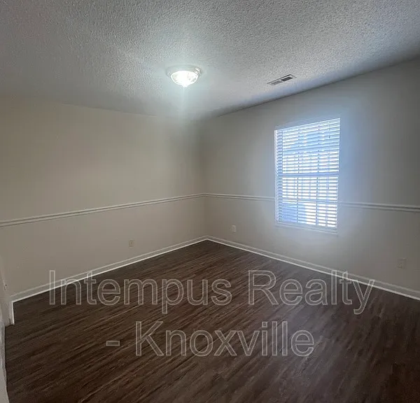 813 Villaview Way — Photo 14