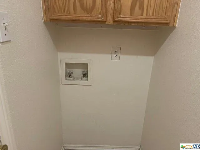 2 bed, 1.5 bath, 1350 sqft, $1,200 — Photo 4