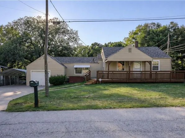 4260 NE Kelsey Rd, Kansas City, MO 64116