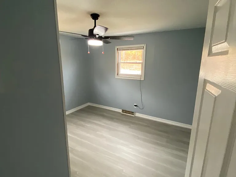 3189 Vogel Rd — Photo 18