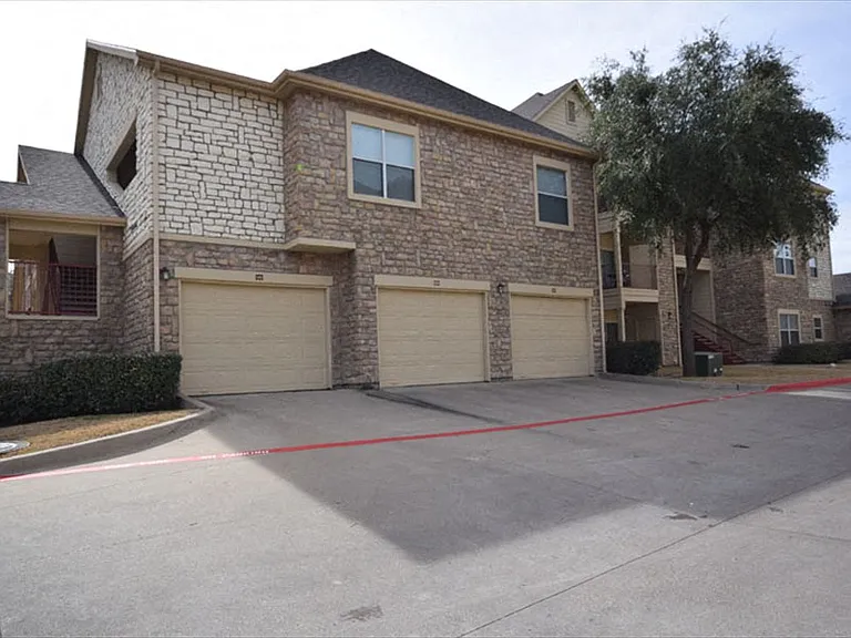 Prairie Ranch Apartment Homes — Photo 9