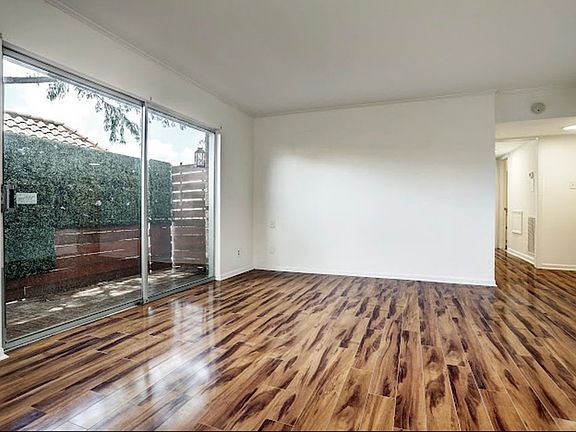 2nd image of 2824 Briarhurst Dr #34