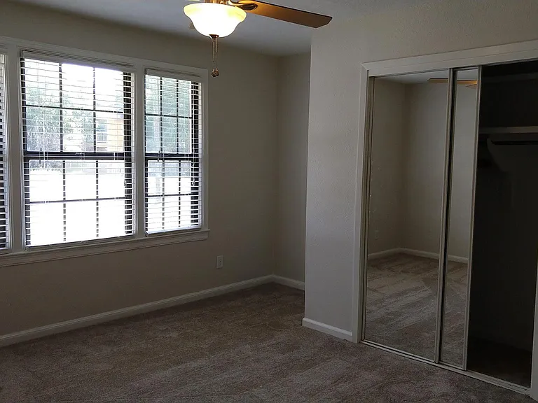 218 Betty Rd — Photo 12