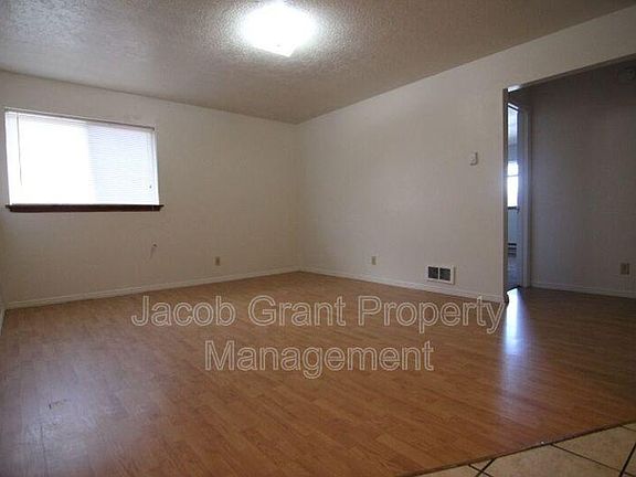 3rd image of 2118 Meppen Dr