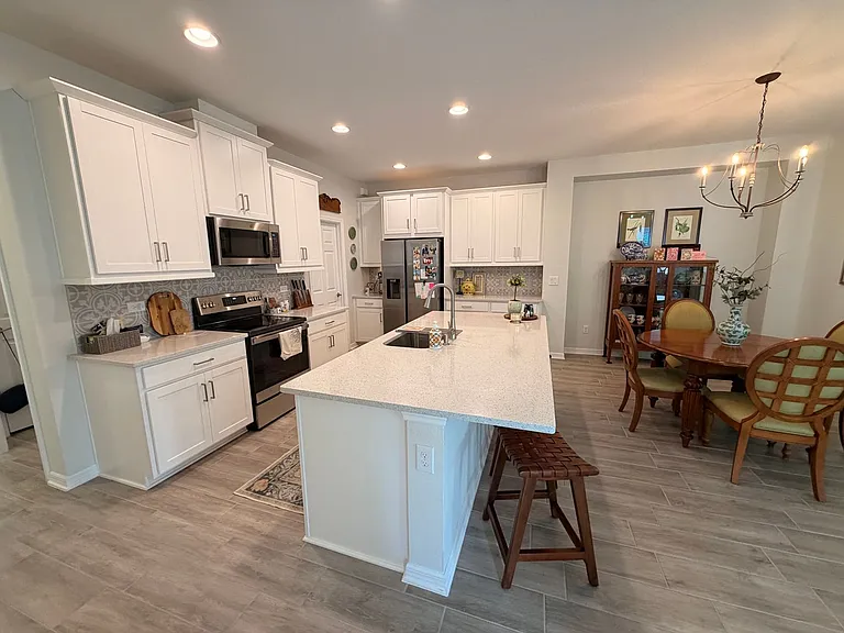 6001 Fiore Dr — Photo 10