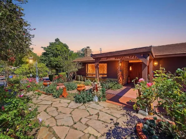 2807 S Grade Rd, Alpine, CA 91901