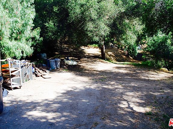 4th image of 24 Montau Dr