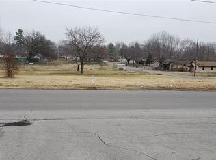 705 S Main St, Bristow, OK 74010