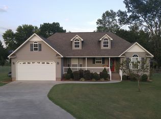 133 Gains Cir, Boaz, AL 35956