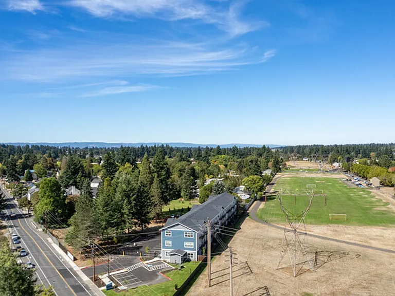 Bridger Court Apartments — Photo 8