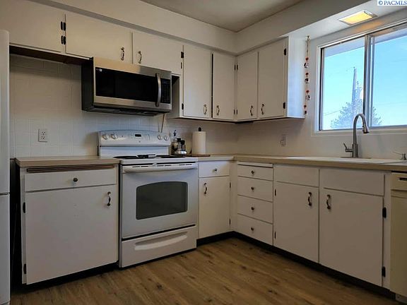 5th image of 910 King St