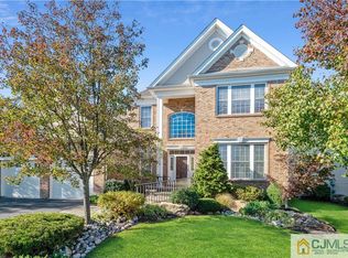 4 Winnie Palmer Ct, Monroe Township, NJ 08831