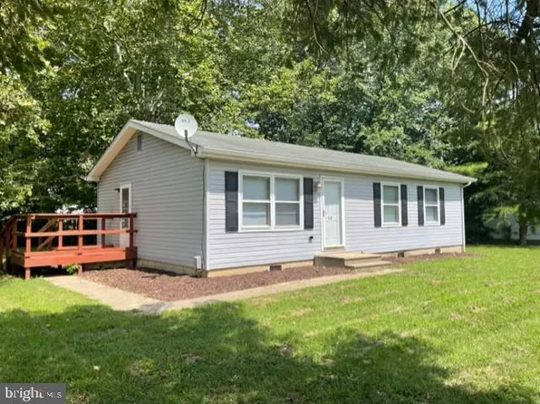 13 Orange St, Magnolia, DE 19962