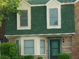1902 Candlelight Dr, Chesapeake, VA 23325