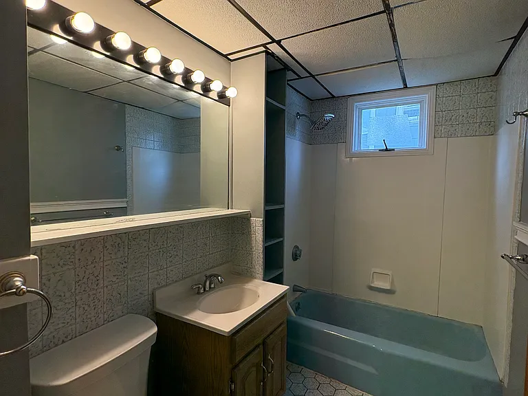12 N Munroe Ter #1 — Photo 5