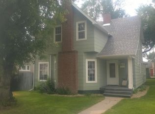 721 4th Ave E, Williston, ND 58801