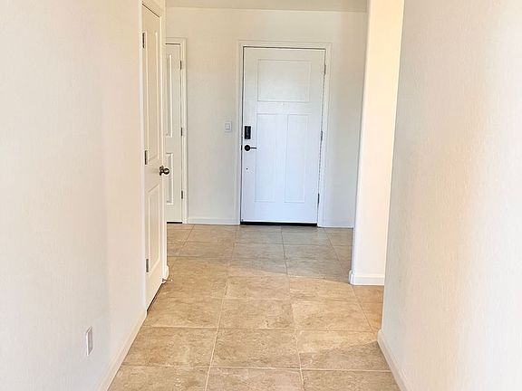 5th image of 447 Castellana St