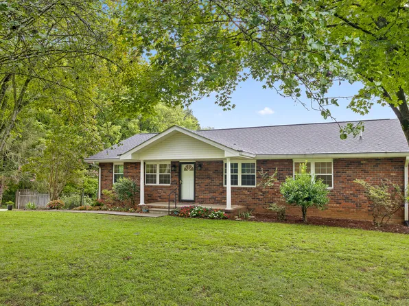 8626 Snow Hill Rd, Ooltewah, TN 37363