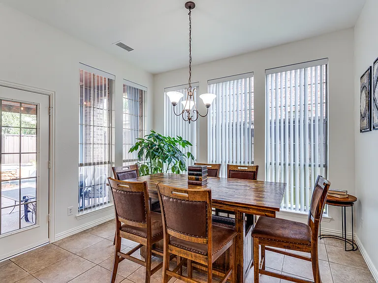 11649 Keystone Dr — Photo 16