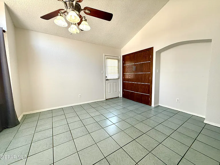 11992 Dragon Crest Dr — Photo 9