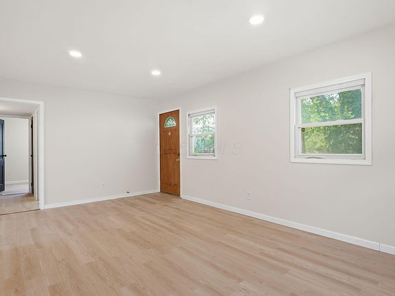 5th image of 1074 S James Rd