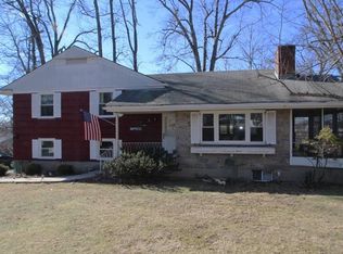 18 Lorenz Dr, Valhalla, NY 10595