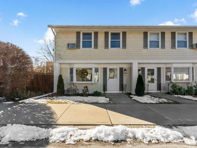 22 Newton St, Pawtucket, RI, 02860