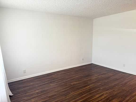 2nd image of 3915 S Flagler Dr APT 119