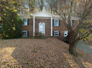 681 Gloria Pl, Staunton, VA 24401