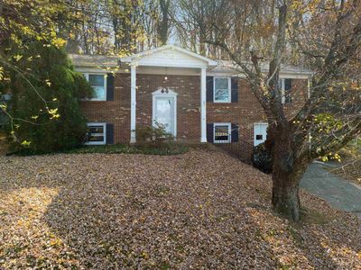 681 Gloria Pl, Staunton, VA, 24401