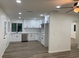 11926 Hart St, North Hollywood, CA 91605