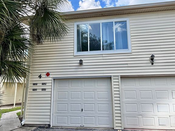 5th image of 1121 Spring Meadow Dr