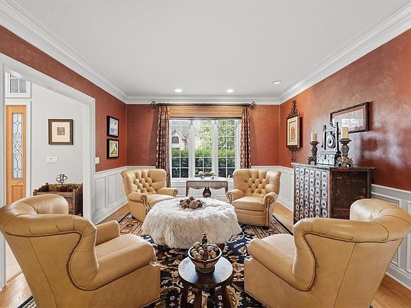 4th image of 117 Lyndhurst Cir