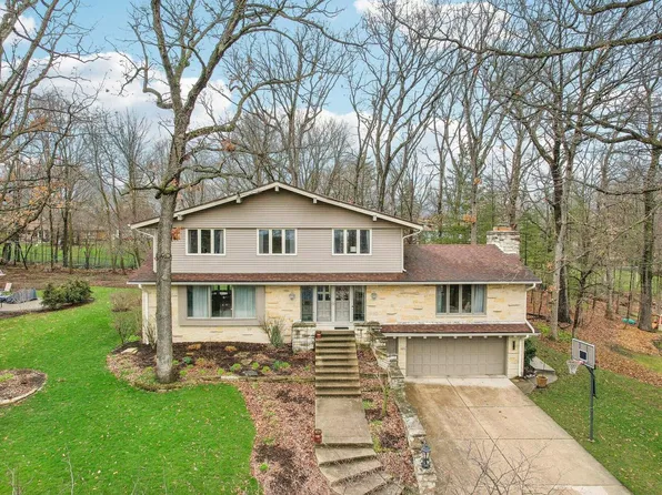 3715 Mary Cliff LANE, Brookfield, WI 53005