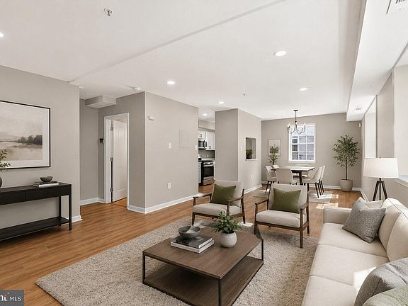 5th image of 1008 Rittenhouse St NW #15