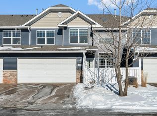 465 Hickory Ln N, Oakdale, MN 55128