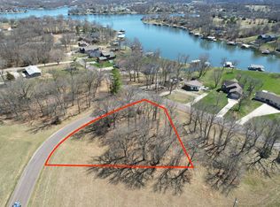 1735 Lake Viking Ter, Gallatin, MO 64640