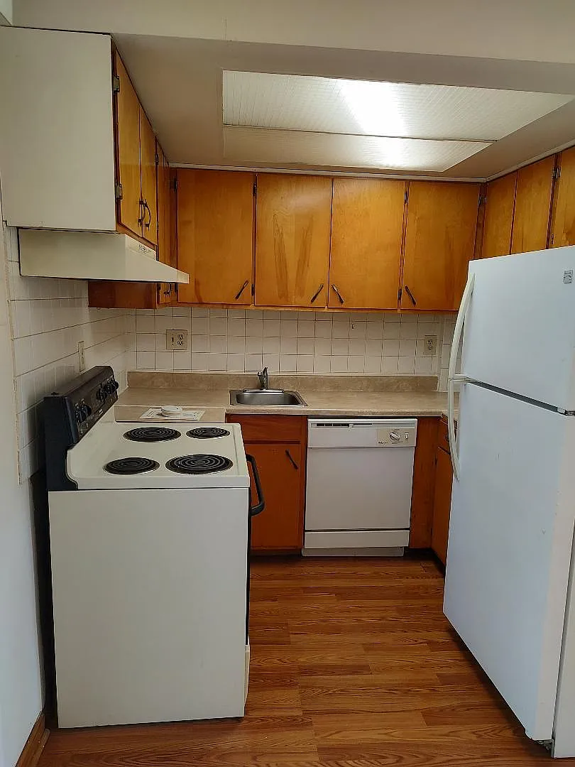 2 bed, 823 sqft, $975 — Photo 4