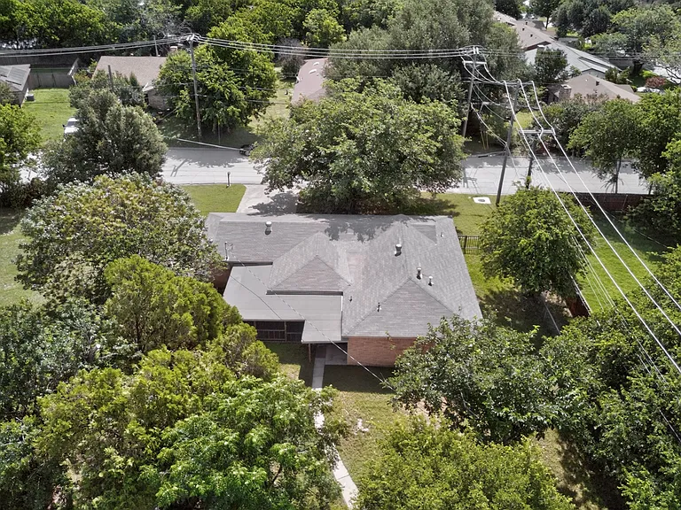 1016 Sproles Dr — Photo 52