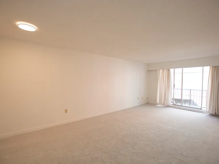 1215 Saint Georges Ave #205 — Photo 3