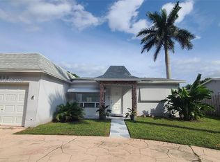 5400 SW 11th St, Margate, FL 33068