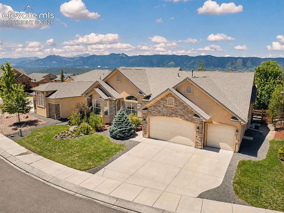 1st image of 484 Pasada Way